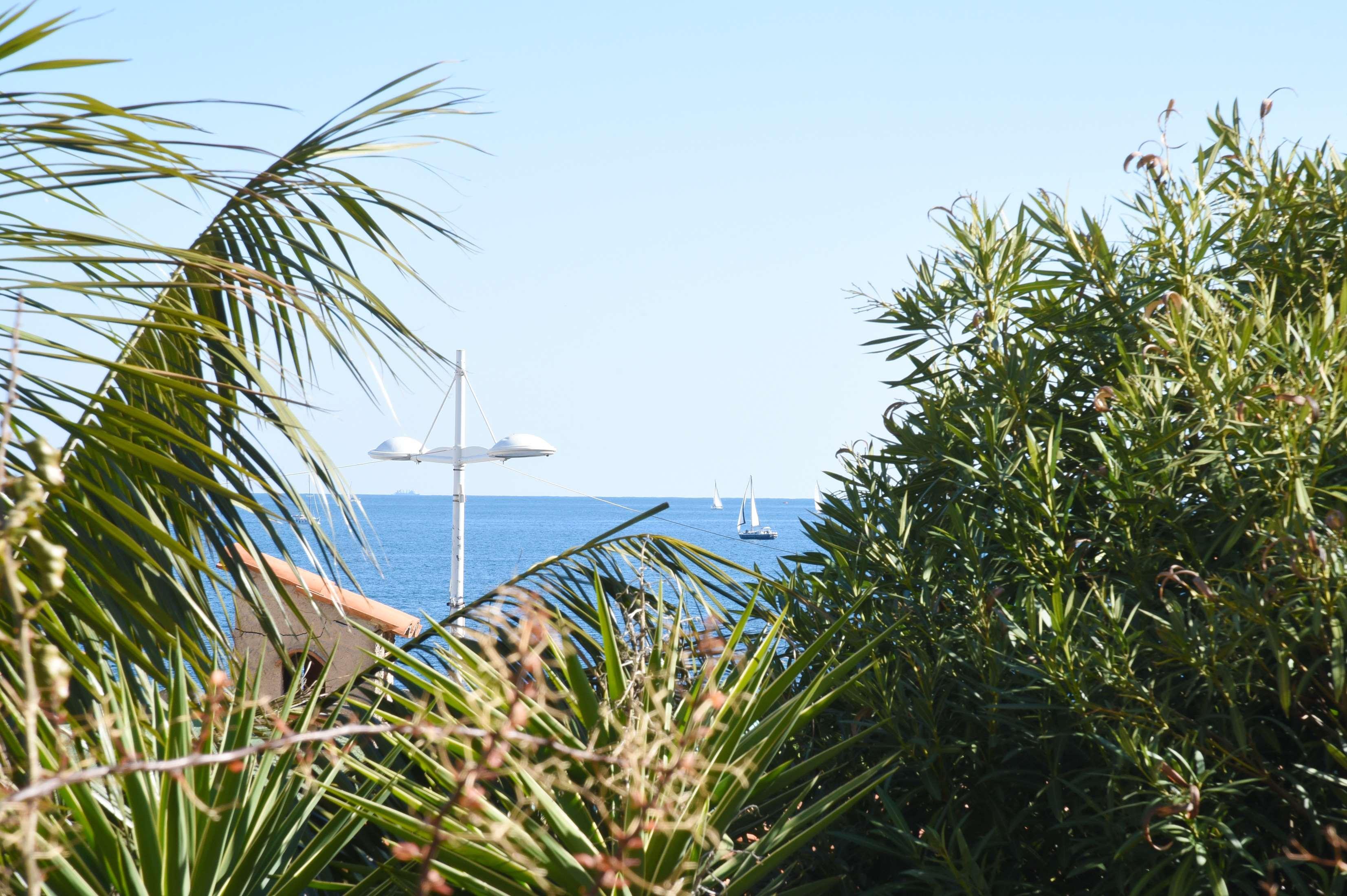 Best Western Plus La Corniche Toulon Exterior foto